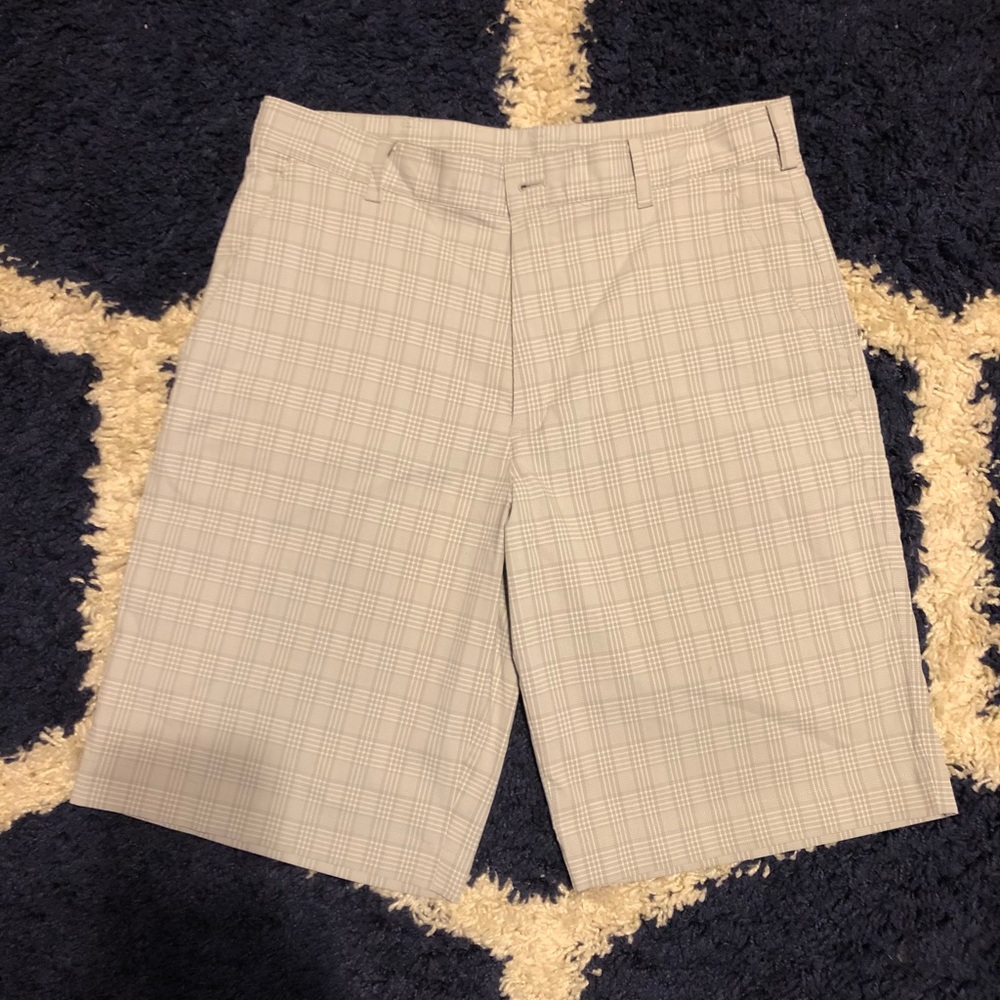 Nike Golf Dri Fit Grey Cream Plaid Flat Front Athletic Shorts Size 33